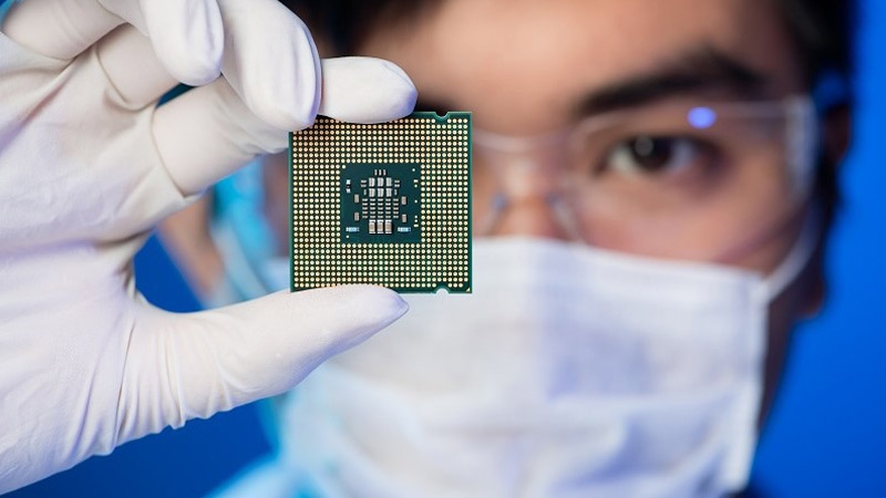 R&D personnel and chips