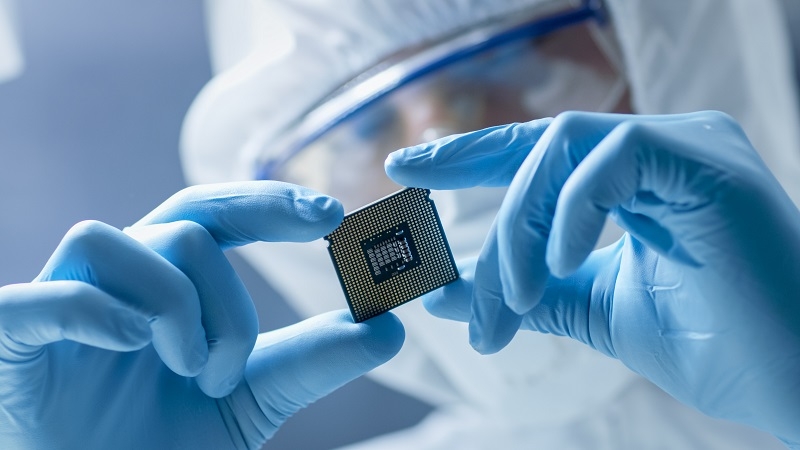 R&D personnel and chips